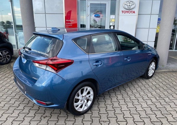 Toyota Auris cena 59900 przebieg: 206960, rok produkcji 2017 z Żarów małe 254